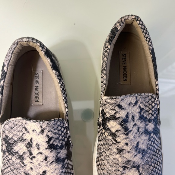Steve Madden sneakers - Picture 4 of 6